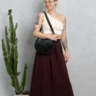 Moonbag aus Cord in der Farbe Olive